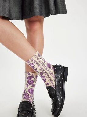 Magnolia Pearl socks